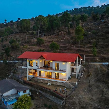 Stayvista At Amulyam Villa With Lawn & Bonfire Mukteshwar Εξωτερικό φωτογραφία
