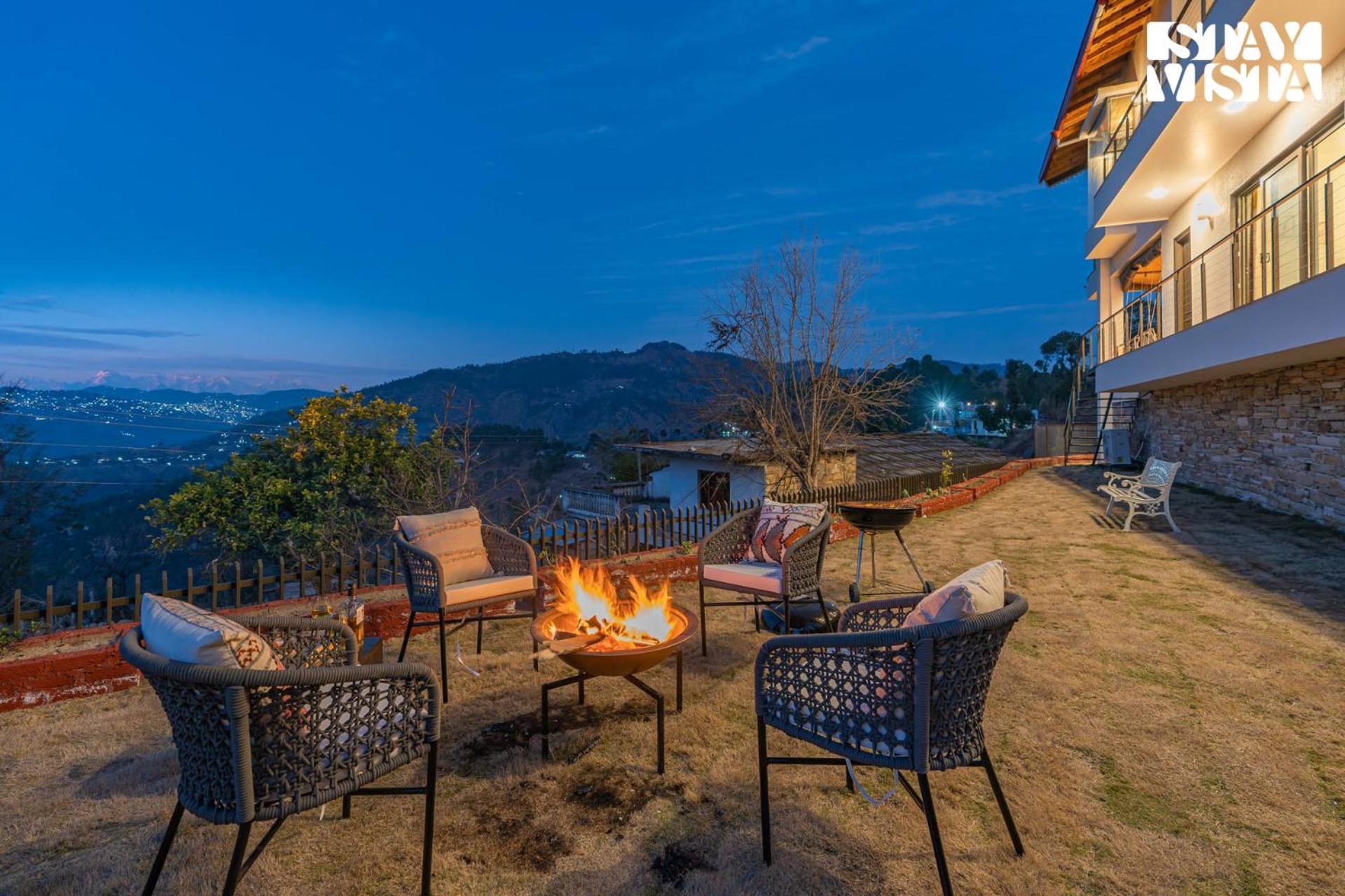 Stayvista At Amulyam Villa With Lawn & Bonfire Mukteshwar Εξωτερικό φωτογραφία